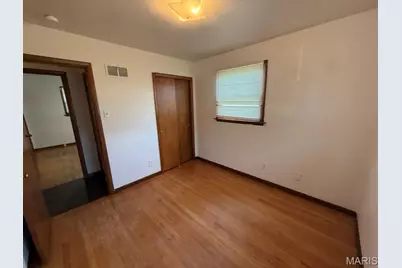 9732 Gloucester Drive, Saint Louis, MO 63137 - Photo 12