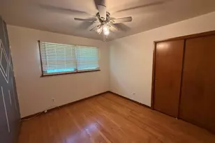 9732 Gloucester Dr, Saint Louis, MO 63137 - Photo 8