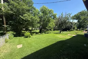 9732 Gloucester Dr, Saint Louis, MO 63137 - Photo 24