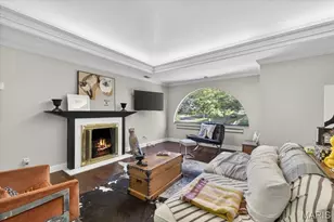 8030 Pershing Ave, Saint Louis, MO 63105 - Photo 6