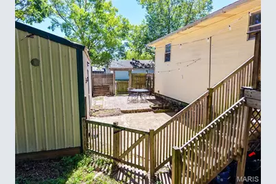 1307 E Chestnut Street, Desloge, MO 63601 - Photo 6