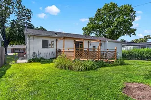 7437 Sunset Dr, Hazelwood, MO 63042 - Photo 20