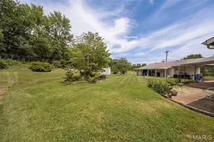 2998 Foxwood Dr, Maryland Heights, MO 63043 - Photo 14