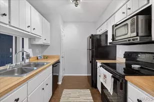 6840 Cottage Grove Ln, Saint Louis, MO 63129 - Photo 10
