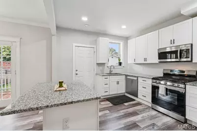 3146 Geyer Avenue, Saint Louis, MO 63104 - Photo 6