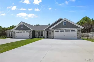 1553 Hickory Lndg, De Soto, MO 63020 - Photo 1