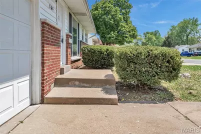 765 Babler Drive, Florissant, MO 63031 - Photo 2