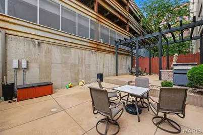 1511 Locust Street #805, Saint Louis, MO 63103 - Photo 22