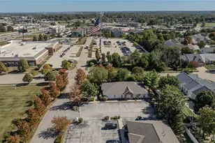 2 Richmond Center Ct, Saint Peters, MO 63376 - Photo 44