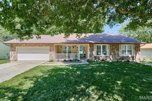 31 Great Lakes Dr, Saint Peters, MO 63376 - Photo 2