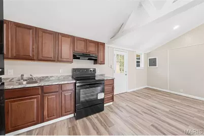 1921 Burns Avenue, Saint Louis, MO 63114 - Photo 2