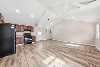 1921 Burns Avenue, Saint Louis, MO 63114 - Photo 4