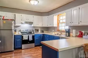 30 Satellite Dr, Hannibal, MO 63401 - Photo 6