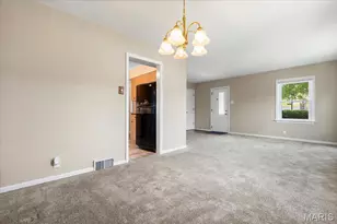 7266 MacKenzie Rd, Saint Louis, MO 63123 - Photo 10