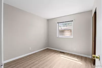 11790 New Halls Ferry Road, Florissant, MO 63033 - Photo 18
