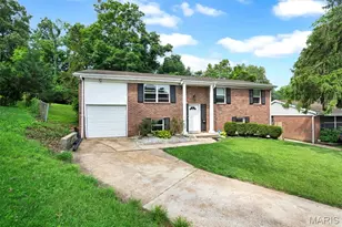 703 Brownbert Ct, Rock Hill, MO 63119 - Photo 1