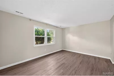 2240 Larbrook Drive, Florissant, MO 63031 - Photo 14