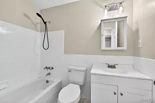 2240 Larbrook Dr, Florissant, MO 63031 - Photo 24