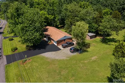 1740 Parr Road, Wentzville, MO 63385 - Photo 2