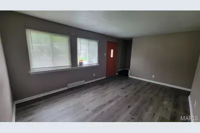 8720 Marcella Avenue, Bel-Ridge, MO 63121 - Photo 2