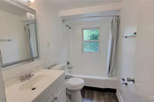 8720 Marcella Ave, Bel-Ridge, MO 63121 - Photo 12