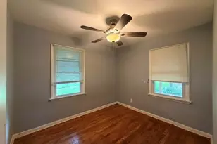 10711 St Henry Ln, Saint Ann, MO 63074 - Photo 8