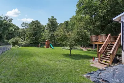 987 Century Oaks Drive, Manchester, MO 63021 - Photo 10