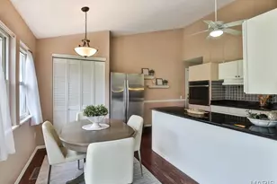 11858 Villa Dorado Dr, Saint Louis, MO 63146 - Photo 10