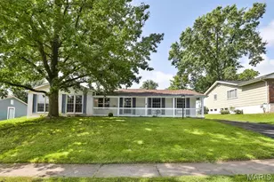 11858 Villa Dorado Dr, Saint Louis, MO 63146 - Photo 2