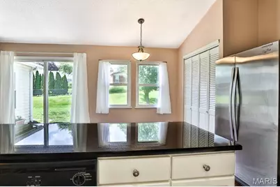11858 Villa Dorado Drive, Saint Louis, MO 63146 - Photo 16