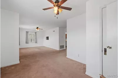 805 Brooksher Drive, Elsberry, MO 63343 - Photo 8
