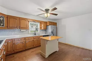 805 Brooksher Dr, Elsberry, MO 63343 - Photo 14