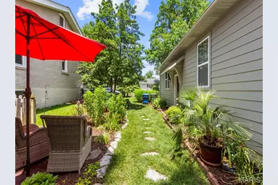 890 Warwick Lane, Glendale, MO 63122 - Photo 56