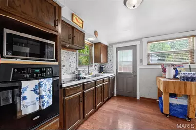 700 Adams Street, Saint Charles, MO 63301 - Photo 6