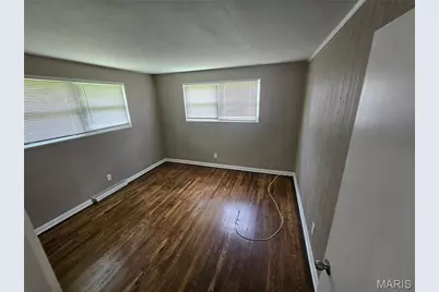 2207 Hollis Drive, Saint Louis, MO 63136 - Photo 8