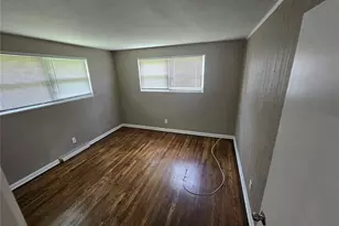 2207 Hollis Dr, Saint Louis, MO 63136 - Photo 8