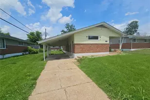 2207 Hollis Dr, Saint Louis, MO 63136 - Photo 2