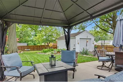 206 N Castello Street, Florissant, MO 63031 - Photo 4