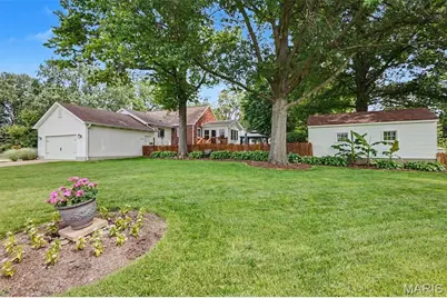 206 N Castello Street, Florissant, MO 63031 - Photo 38