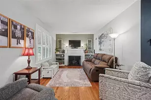 206 N Castello St, Florissant, MO 63031 - Photo 8