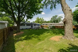 2075 Tahoe Dr, Florissant, MO 63031 - Photo 36