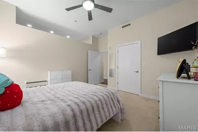 9 N Euclid Avenue #610, Saint Louis, MO 63108 - Photo 14