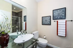 9 N Euclid Ave, Saint Louis, MO 63108 - Photo 20