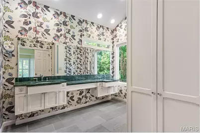 13052 Pembrooke Valley Court, Town and Country, MO 63141 - Photo 46