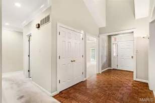 13052 Pembrooke Valley Ct, Town and Country, MO 63141 - Photo 16