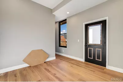 1000 Barton Street, Saint Louis, MO 63104 - Photo 24