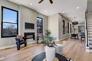 1000 Barton St, Saint Louis, MO 63104 - Photo 8