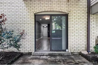 1251 Guelbreth Lane #211, Saint Louis, MO 63146 - Photo 4