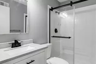 1251 Guelbreth Lane, Saint Louis, MO 63146 - Photo 20