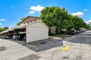 1251 Guelbreth Lane, Saint Louis, MO 63146 - Photo 26